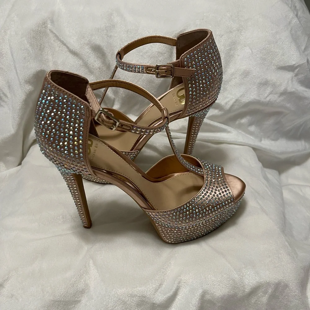 Gianni Bini Size 7.5 Rhinestone  Stiletto Heel .. - Picture 2 of 5